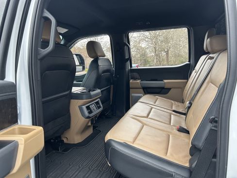 Used 2023 Ford F250 Lariat w/ Chrome Package image 51