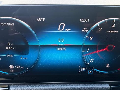 Used 2023 Mercedes-Benz GLA 250 4MATIC image 26