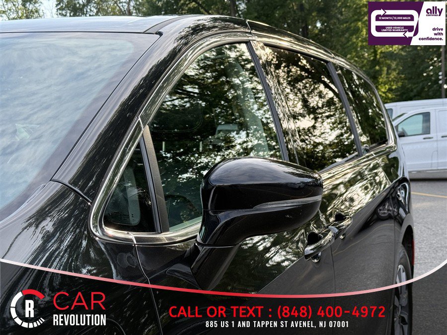 Used 2024 Chrysler Pacifica Limited FWD image 52