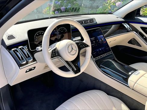 Certified 2023 Mercedes-Benz S 500 4MATIC image 13