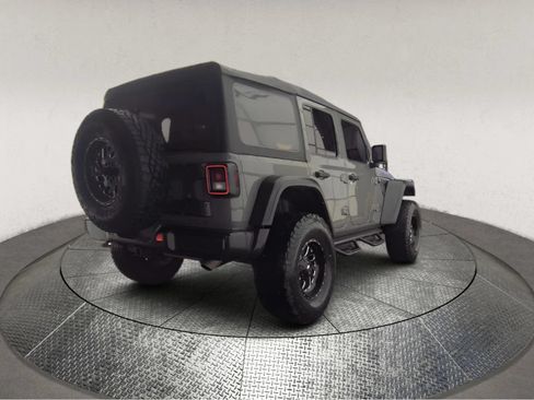 Used 2021 Jeep Wrangler Unlimited Rubicon w/ Xtreme Recon 35" Tire Package AWD/4WD image 2