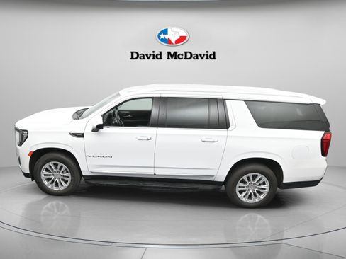Used 2024 GMC Yukon XL SLT image 9