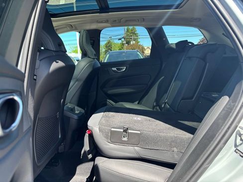 Certified 2024 Volvo XC60 B5 Plus w/ Protection Package Premier AWD/4WD image 22