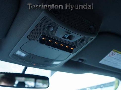 Used 2017 Ford F250 Lariat w/ Chrome Package image 21