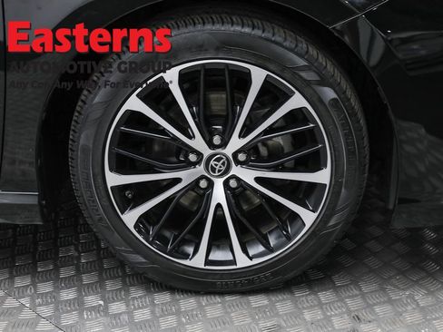 Used 2019 Toyota Camry SE image 50