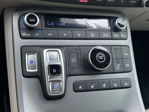 Used 2024 Hyundai Palisade Limited image 37