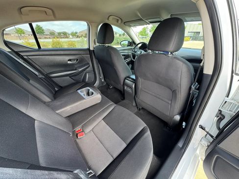 Used 2021 Nissan Sentra SV image 39