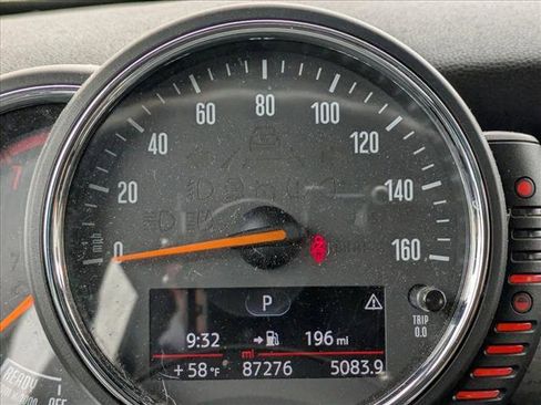 Used 2016 MINI Cooper 4-Door Hardtop image 8