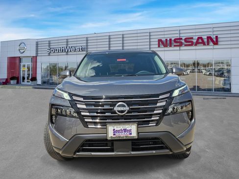 New 2026 Nissan Rogue SV FWD image 2