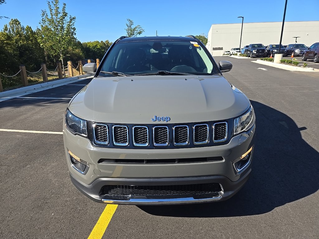 Used 2019 Jeep Compass Limited AWD/4WD image 2