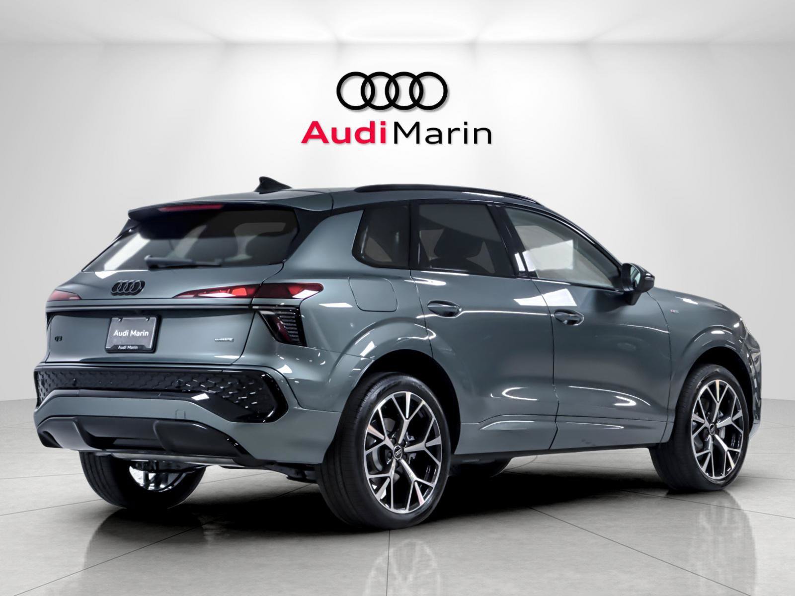 New 2026 Audi Q3 quattro 2.0T AWD/4WD image 5