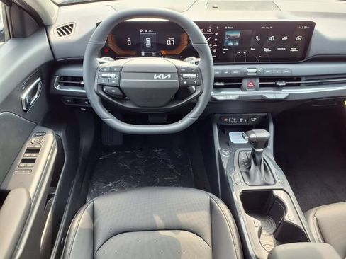 New 2026 Kia K4 EX FWD image 2