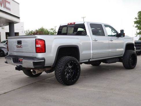 Used 2018 GMC Sierra 2500 SLT w/ Suspension Package, Off-Road AWD/4WD image 6