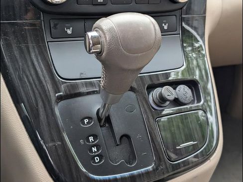 Used 2014 Kia Sedona EX w/ Luxury Package FWD image 15