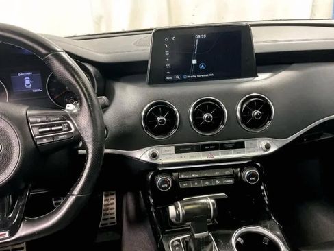 Used 2020 Kia Stinger GT-Line w/ Sun & Sound Package AWD/4WD image 17