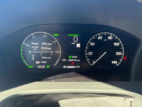 Used 2023 Honda CR-V Sport image 11