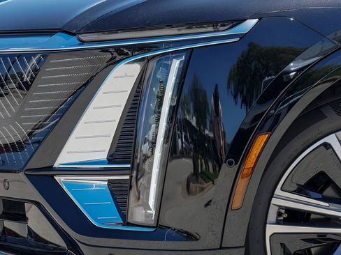 New 2026 Cadillac Lyriq Luxury w/ LPO, Floor Liner Package AWD/4WD image 3