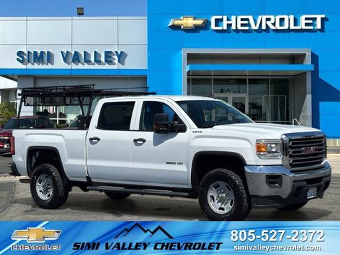 Certified 2016 GMC Sierra 2500 4x4 Crew Cab w/ Sierra Convenience Package image 1