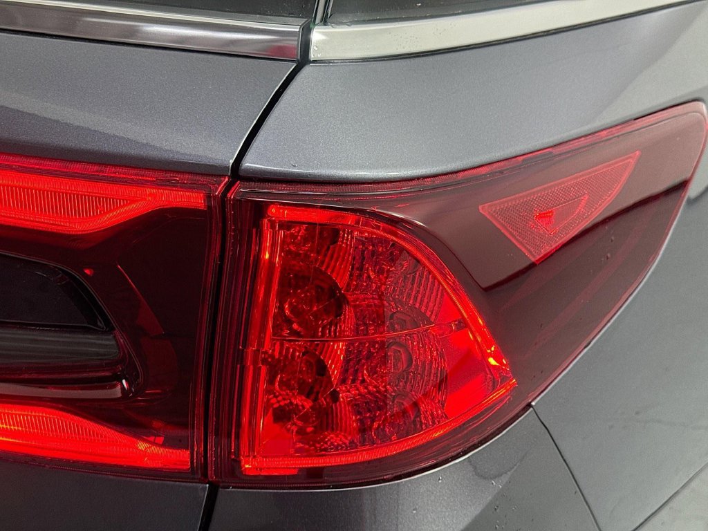 Used 2026 Honda Odyssey Elite image 11