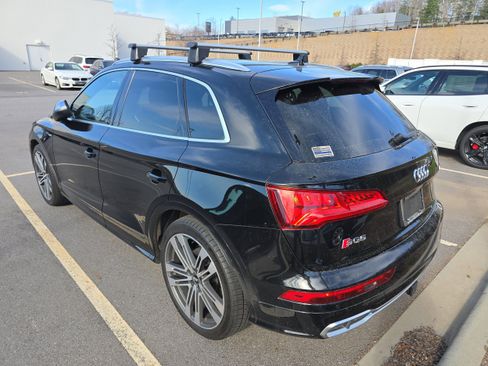 Used 2018 Audi SQ5 Premium Plus w/ S Sport Package image 3