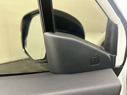 Used 2023 Honda Passport EX-L image 16