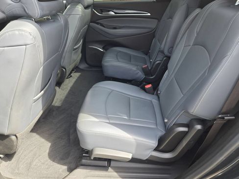 Used 2019 Buick Enclave Essence AWD/4WD image 24