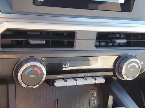 Certified 2025 Toyota Tacoma TRD Sport AWD/4WD image 28