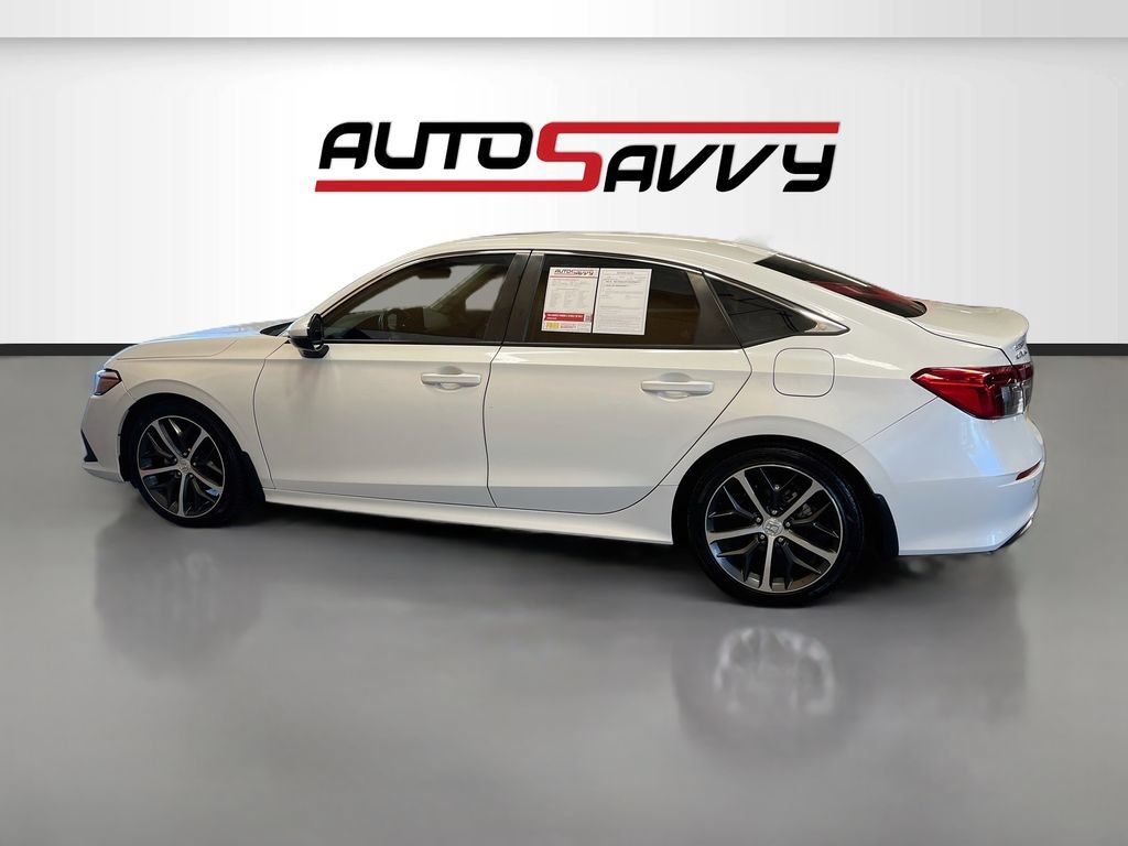 Used 2024 Honda Civic Touring image 4