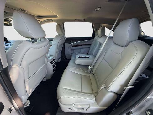 Used 2020 Acura MDX SH-AWD image 9