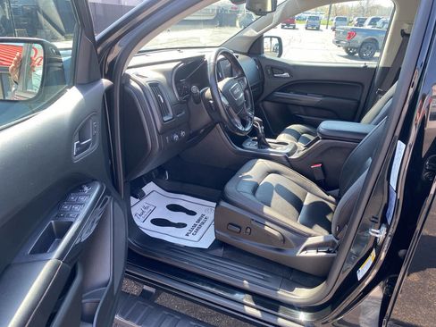 Used 2022 GMC Canyon AT4 image 24