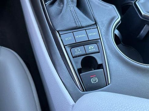 Used 2021 Toyota Camry SE FWD image 34