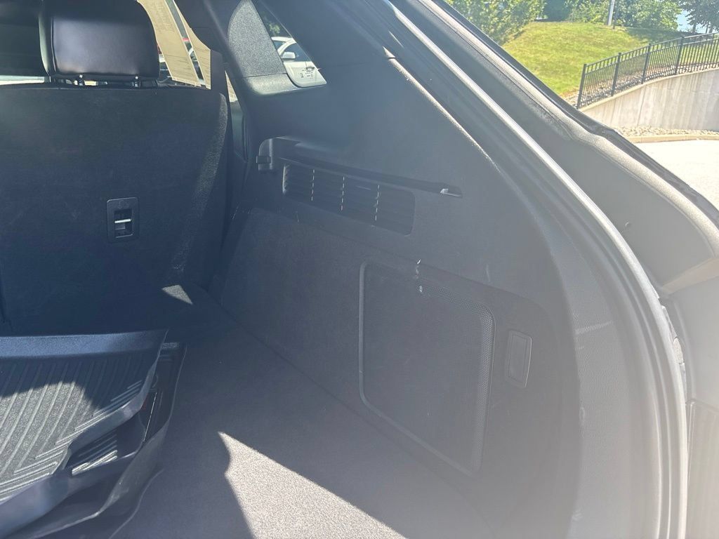 Used 2019 Lincoln Nautilus Select AWD/4WD image 12