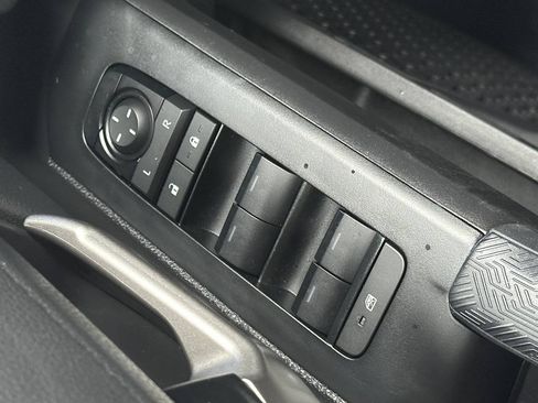 Used 2024 Toyota Tacoma TRD Sport AWD/4WD image 44