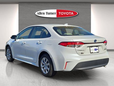 Used 2023 Toyota Corolla LE image 8