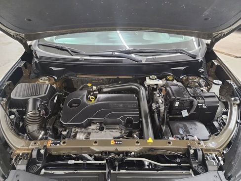 Used 2023 Chevrolet Equinox LT image 37