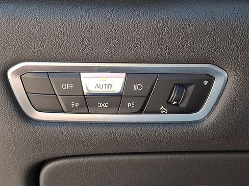 Used 2022 BMW X5 xDrive40i w/ M Sport Package AWD/4WD image 27