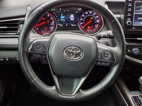 Used 2022 Toyota Camry XSE image 20