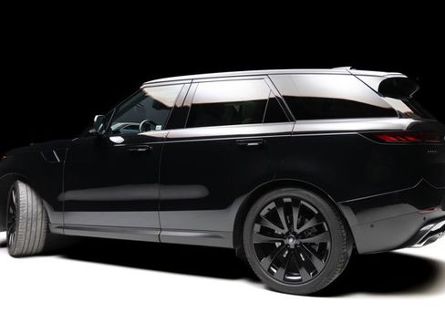 Used 2023 Land Rover Range Rover Sport SE image 19