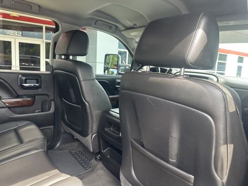 Used 2015 GMC Sierra 2500 SLT w/ Suspension Package, Off-Road AWD/4WD image 30