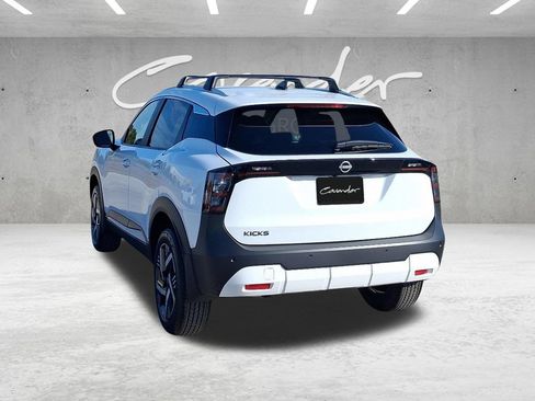 New 2026 Nissan Kicks SV w/ Cold Weather Package FWD image 15