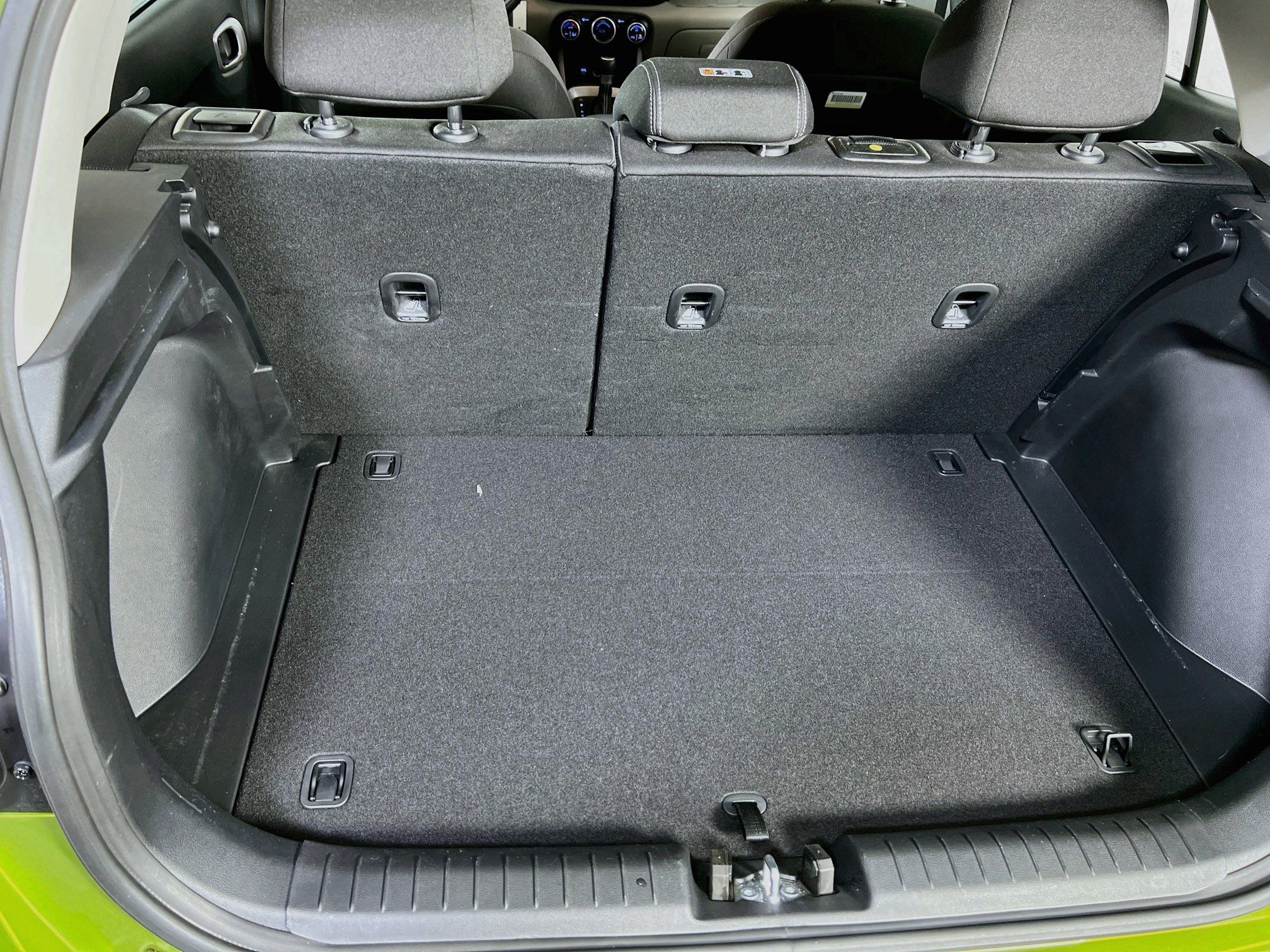 Used 2023 Hyundai Venue SEL FWD image 24