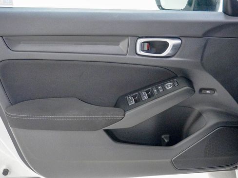Used 2023 Honda Civic Sport image 17