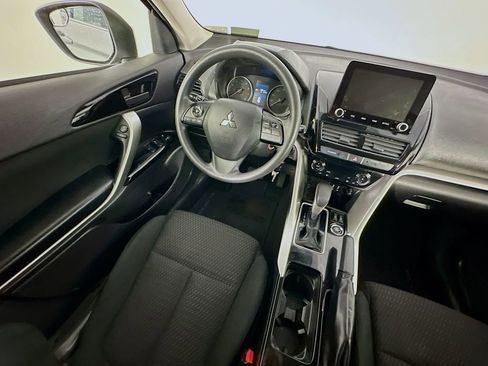 Used 2023 Mitsubishi Eclipse Cross LE AWD/4WD image 9