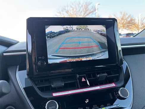 Certified 2024 Toyota Corolla SE image 18