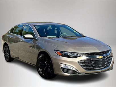 Used 2022 Chevrolet Malibu LT
