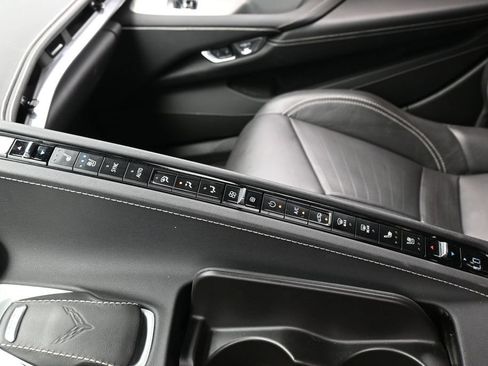 Used 2020 Chevrolet Corvette Stingray Preferred Cpe w/ 2LT Preferred Equipment Group RWD image 24