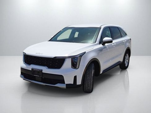 New 2026 Kia Sorento LX FWD image 8