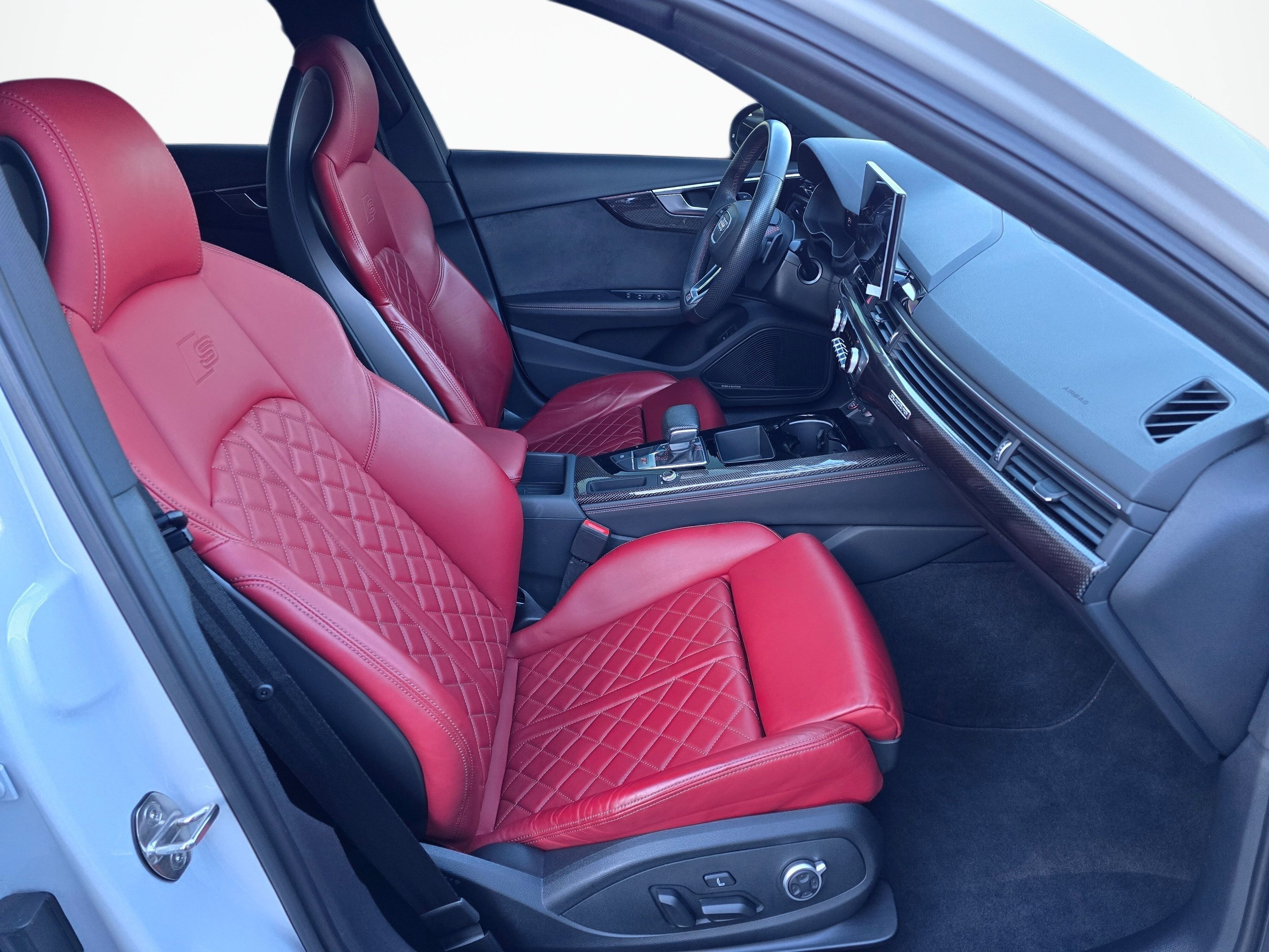 Used 2023 Audi S4 Premium Plus w/ Premium Plus Package AWD/4WD image 28