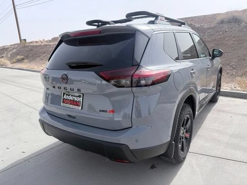 Used 2026 Nissan Rogue SV AWD/4WD image 8