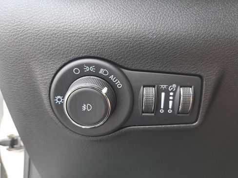 Certified 2023 Jeep Compass Limited AWD/4WD image 25